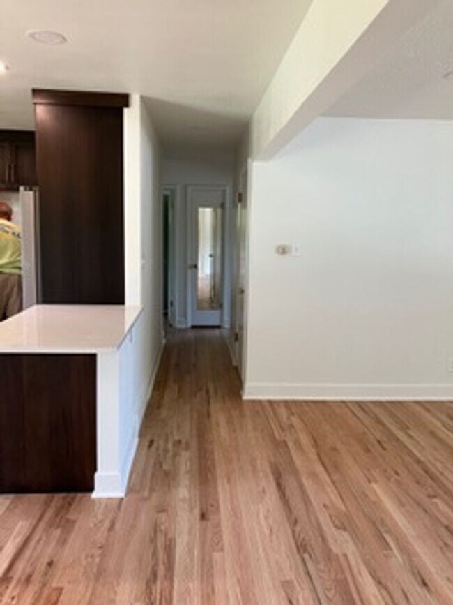 Building Photo - $300 OFF FIRST MONTH | Beautifully Renovated 3BR in Midtown Fort Collins