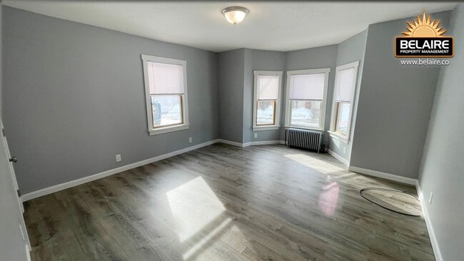 Building Photo - 25 Pleasant St