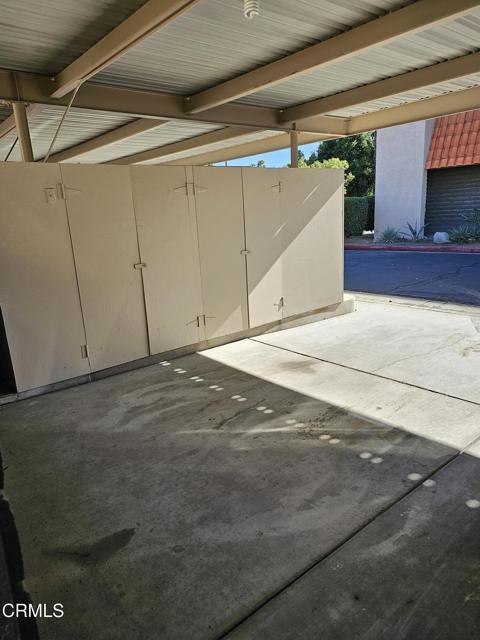 Building Photo - 2166 N Indian Canyon Dr