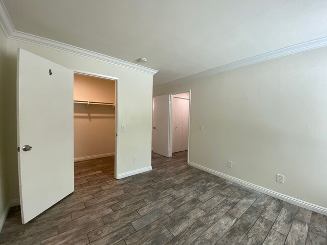 Building Photo - 2bed/2bath home in Mission Park Community!