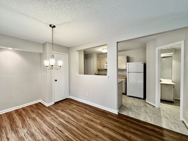 Building Photo - 2-Bedroom Condo Ready NOW! 2 Primary Suite...