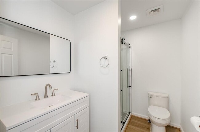 Building Photo - 2470 Cambridge Hills Rd