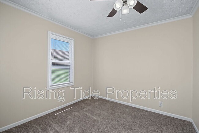 Building Photo - 1607 Montgomery Ave