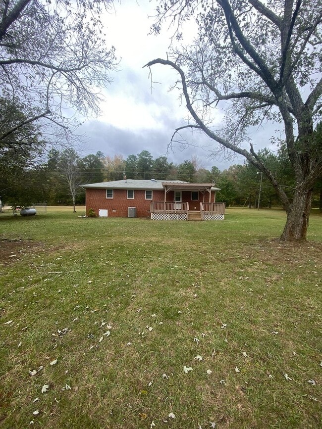 Building Photo - 206 Webb Rd