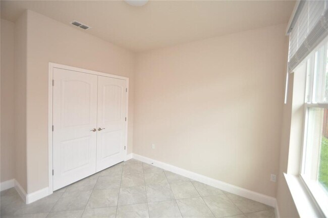 Building Photo - 226 Coral Reef Ct N