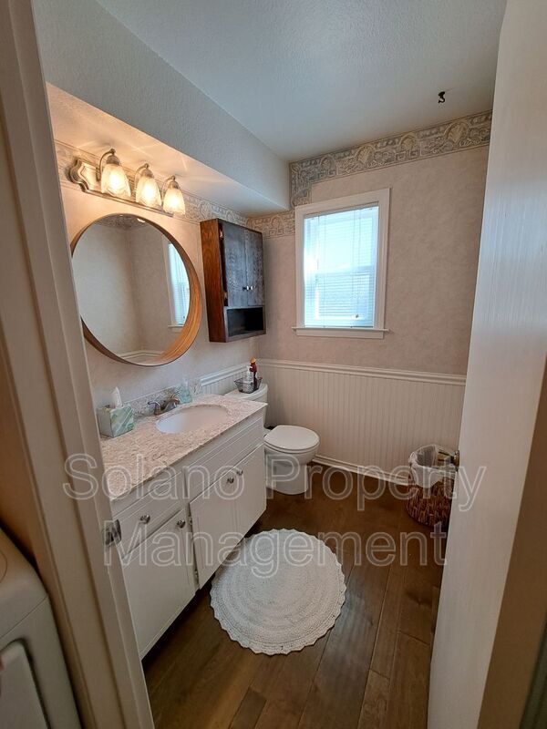 Building Photo - 110 Wayne Ct