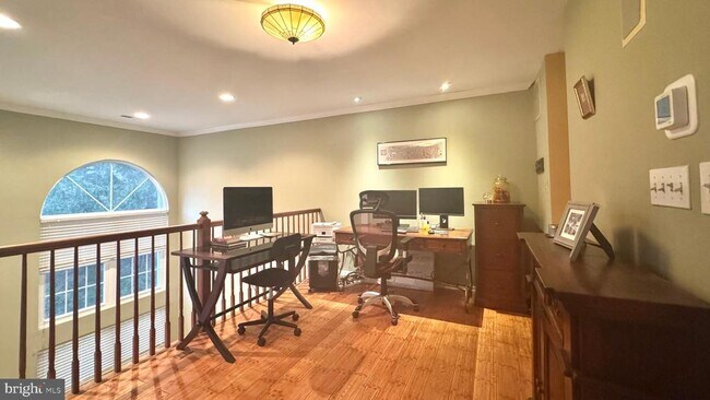 Building Photo - 32 Ketley Pl