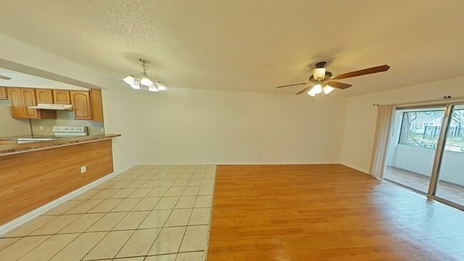 Building Photo - 380 2nd Ave N