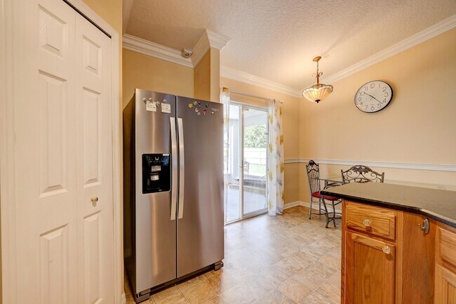 Building Photo - 1838 SE Genaro Terrace