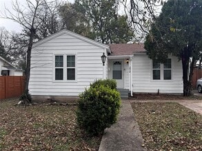 Building Photo - 3914 Shelley Blvd