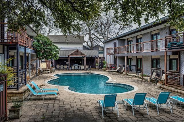 Building Photo - 2722 Knight St