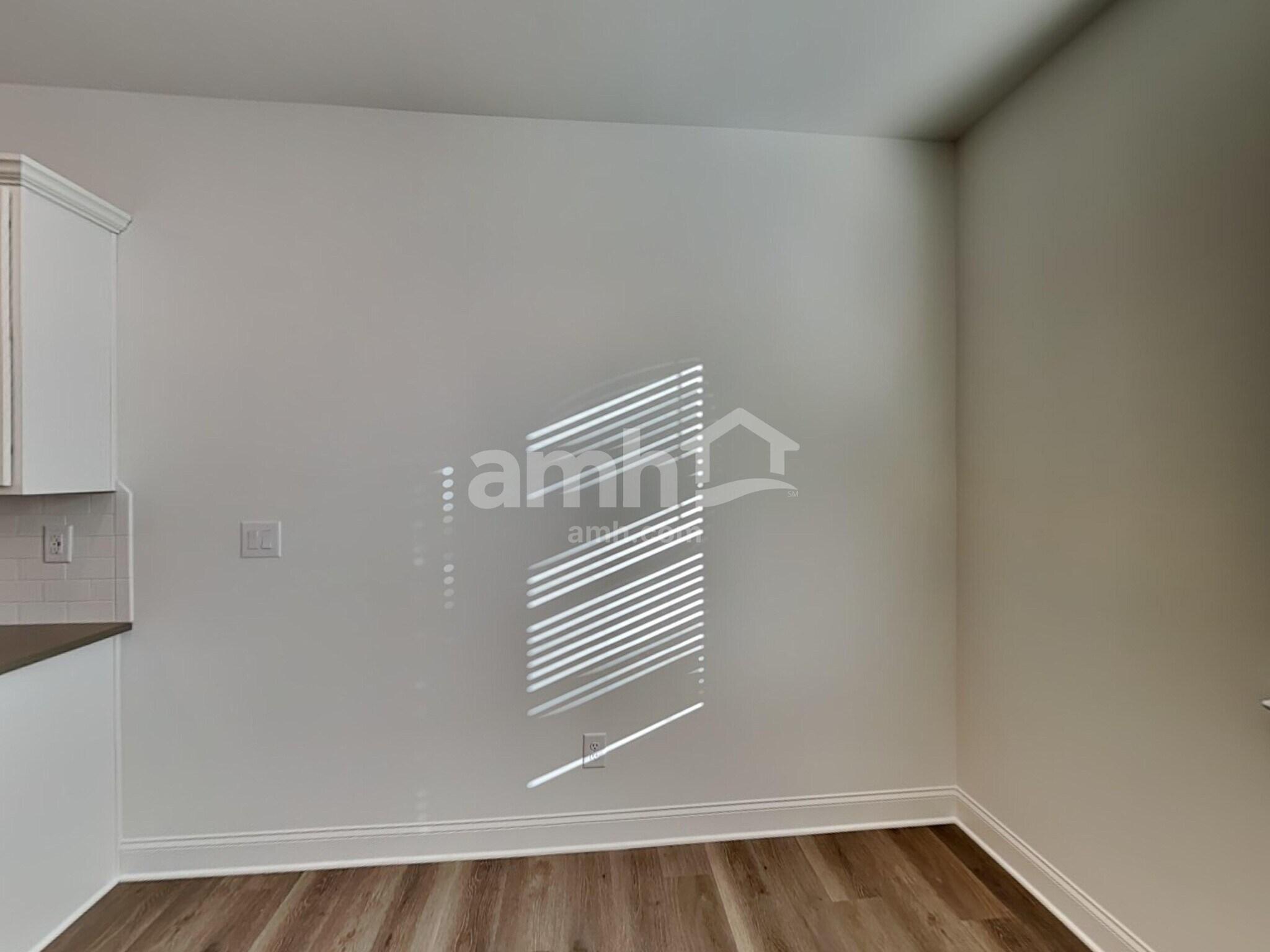 Building Photo - 1039 Highland Walk
