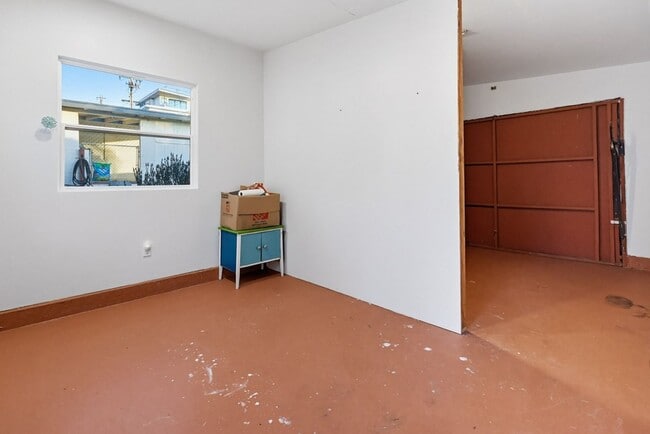 Building Photo - 3 Bedroom Home with Ocean Views in Point Loma