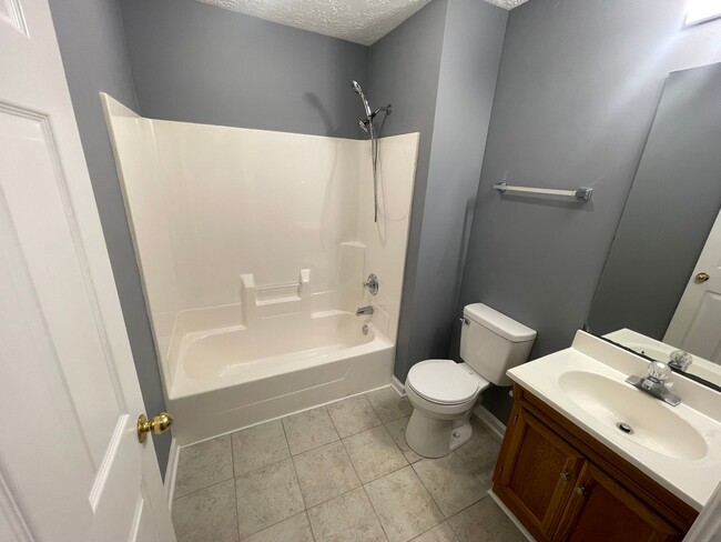Building Photo - Cute Efficient Home For Rent Shelby County