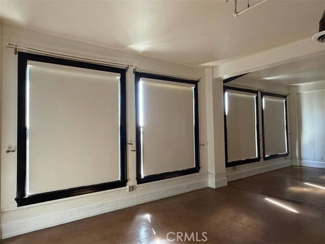 Building Photo - 108 W 2nd St