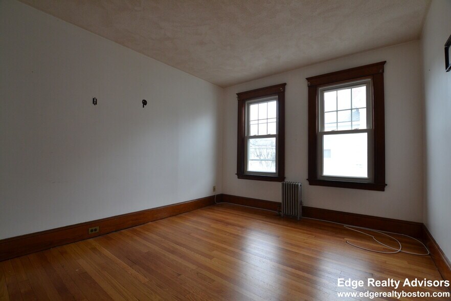 Building Photo - 27 Washington Ave