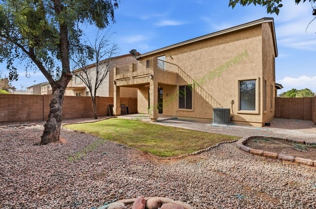 Building Photo - Charming 3-bed/2-bath Gilbert Home in Prime Location!