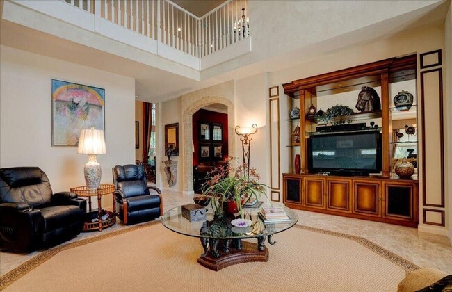 Building Photo - 10891 Northgreen Dr