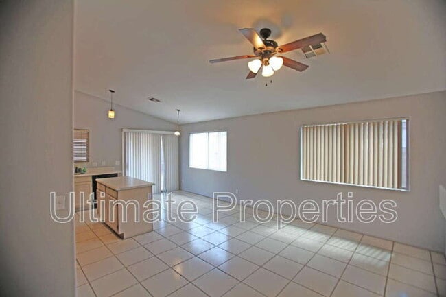 Building Photo - 3232 W Lone Cactus Dr