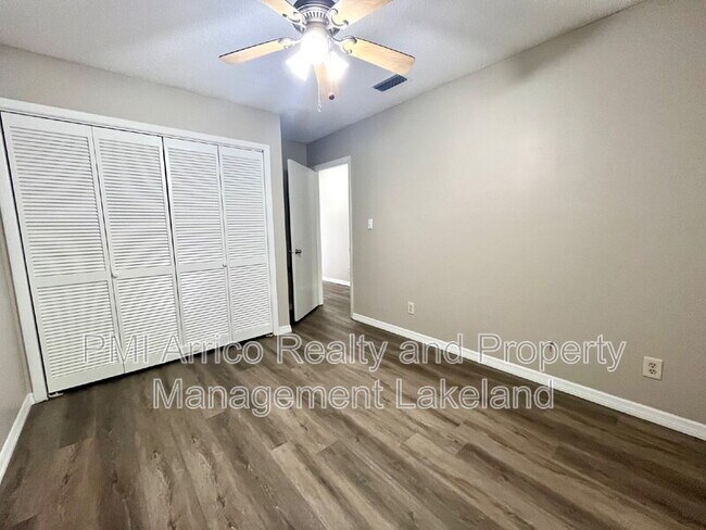 Building Photo - 6576 Sweetbriar Ln