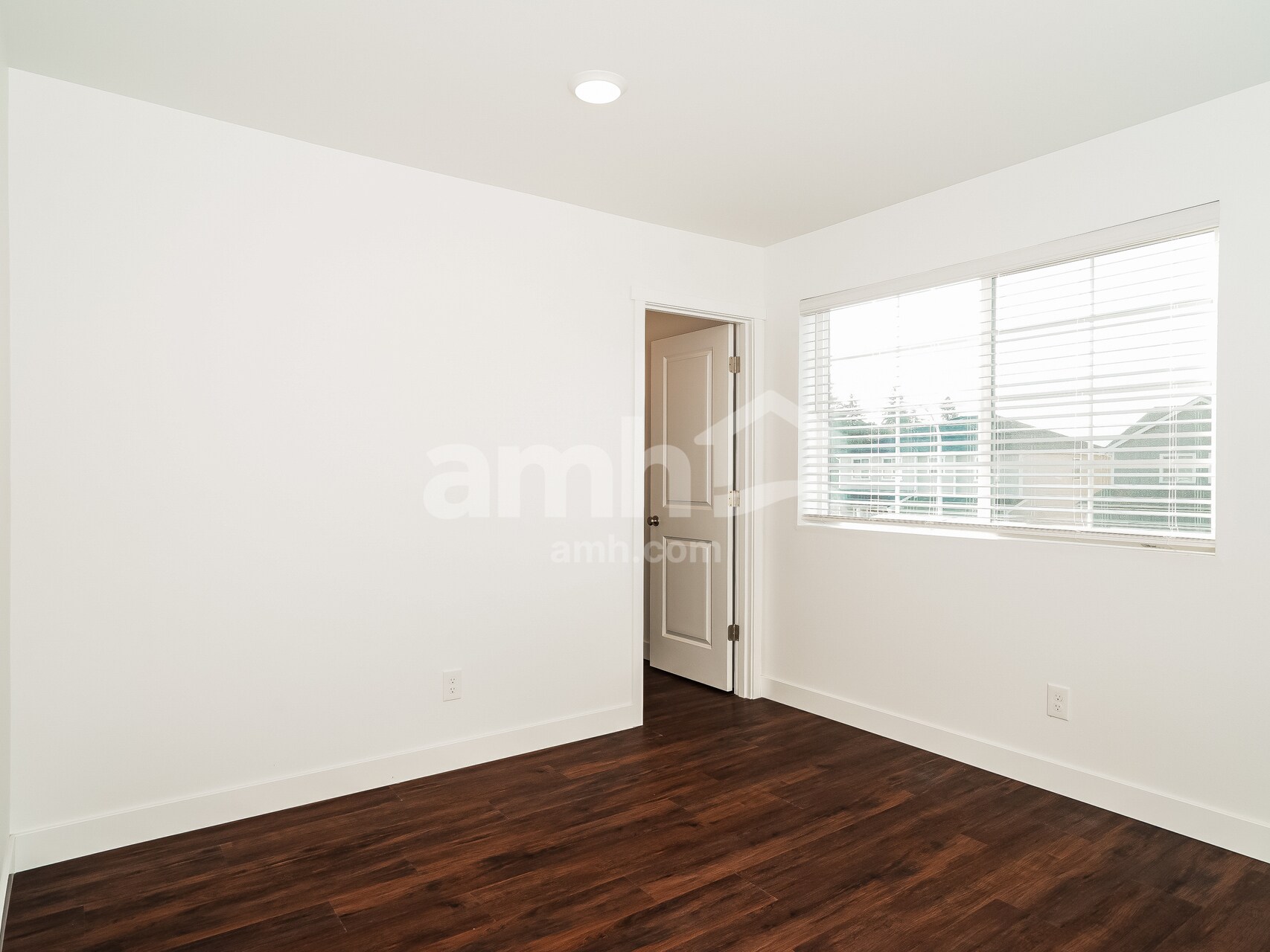 Building Photo - 7632 Verona Lp SW