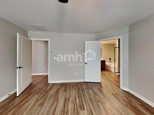 Building Photo - 170 Al Jennah Blvd