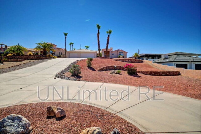Building Photo - 304 Acoma Blvd S