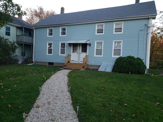 Primary Photo - 44 Cottage St