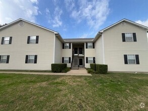 Building Photo - 125 NE Johnson Ave