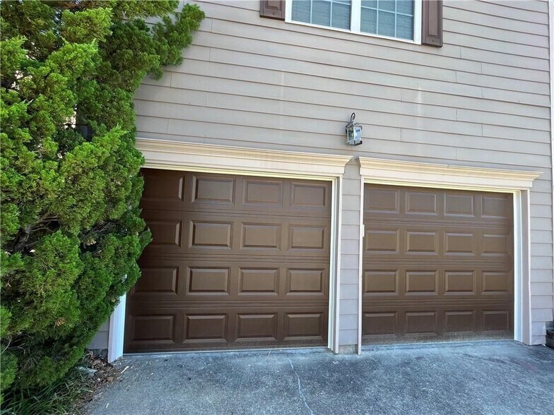 Building Photo - 420 Rockbass Rd