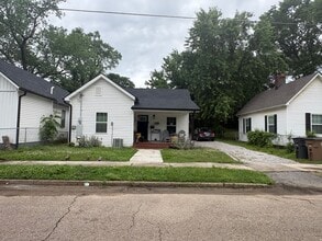 Building Photo - 3BR/2BA One-Level Home near Downtown