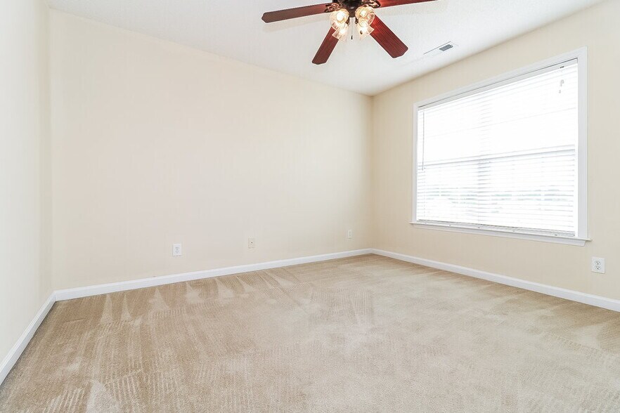 Building Photo - 36 Faircloth Ct
