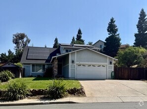 Building Photo - Beautiful 4-Bedroom, 3-Bath Home with Pool...
