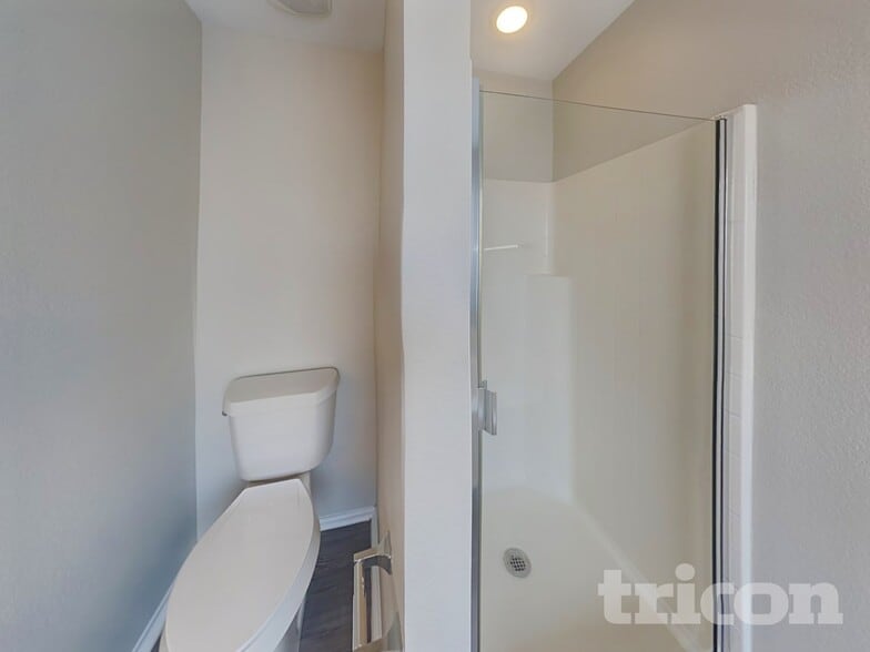 Building Photo - 932 Crowder Dr