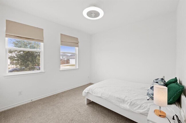 Building Photo - 116 Thurman Holt Rd