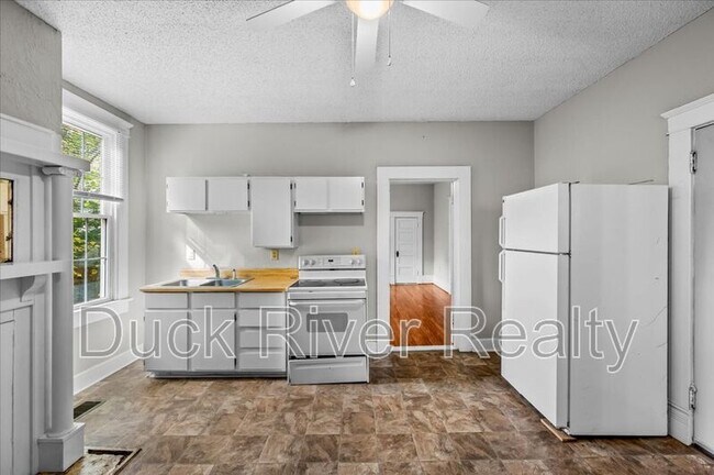 Building Photo - 1603 Highland Ave