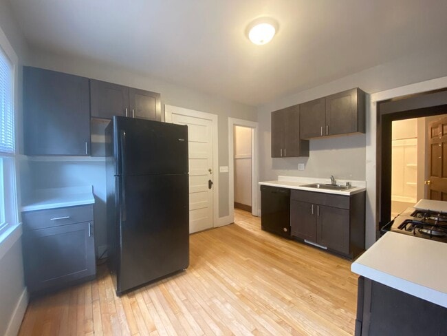 Building Photo - Maryland Upper near UWM