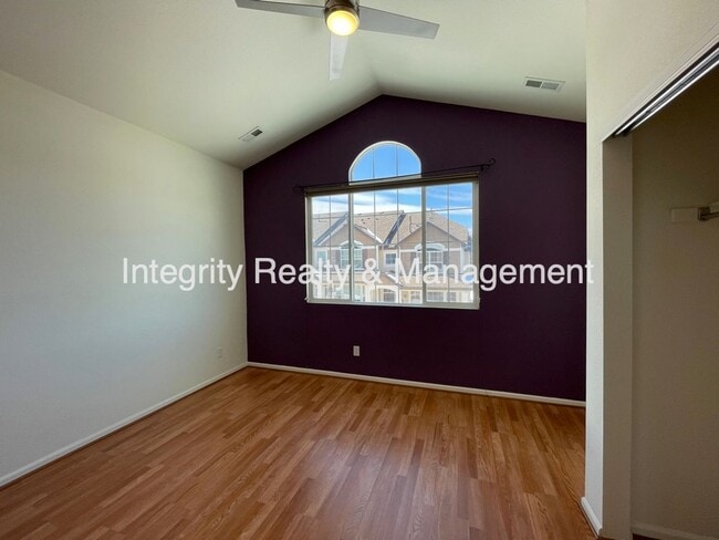 Building Photo - 1399 Turnberry Pl