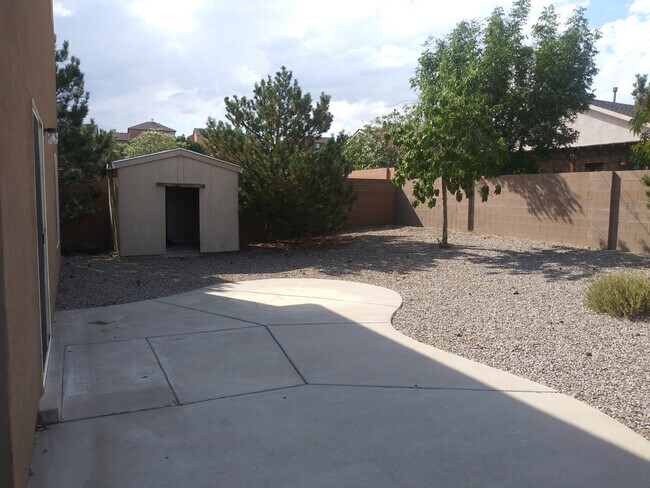 Building Photo - 3BR, 2.5BA, 2CG