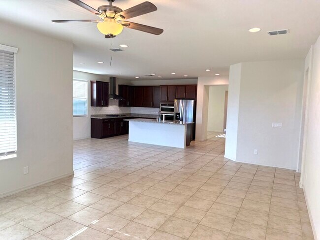 Building Photo - Beautiful 4BR/3BA single-story home in Harvest Queen Creek! Built in 2021 with 2,306 SF, den, che...