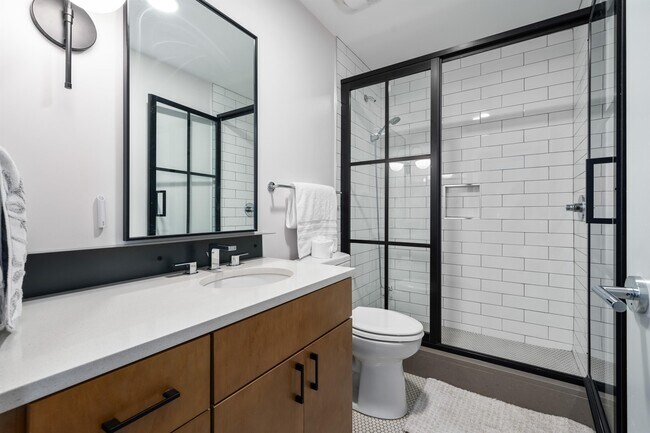 Building Photo - 2212 Morris Ave