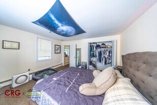 Building Photo - 1026 Chestnut St