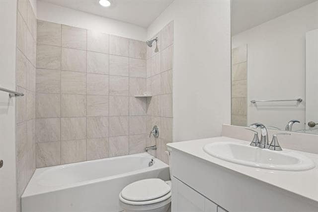 Building Photo - 700 London Town Ln