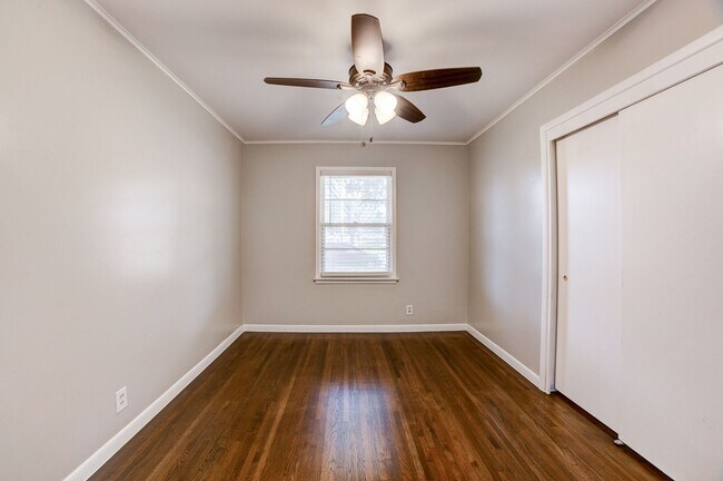 Building Photo - 3 Bed | 1 Bath | Tulsa