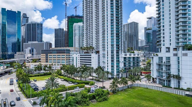 Building Photo - 350 S Miami Ave