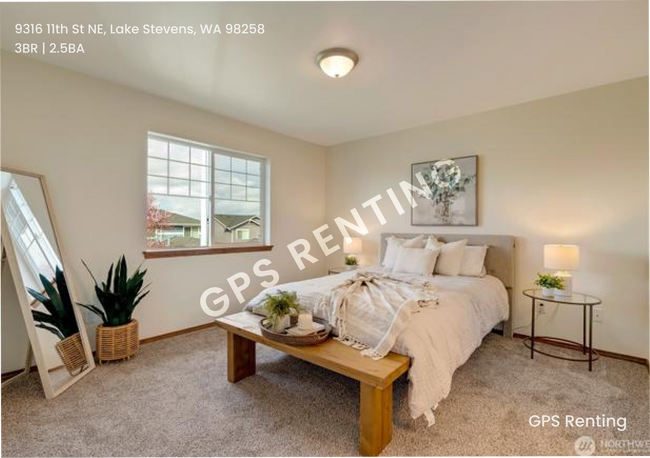 Building Photo - Stylish 3-Bedroom Home in Prime Lake Steve...