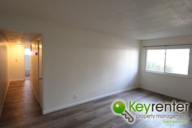 Building Photo - 10383 Mills Tower Dr