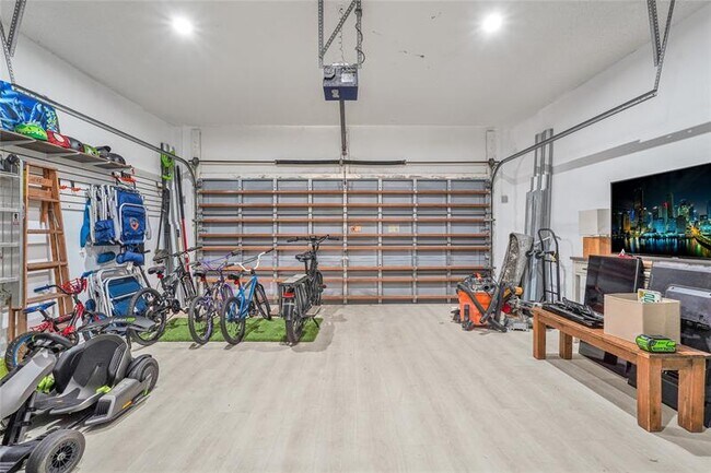 Building Photo - 6386 NW 78th Pl