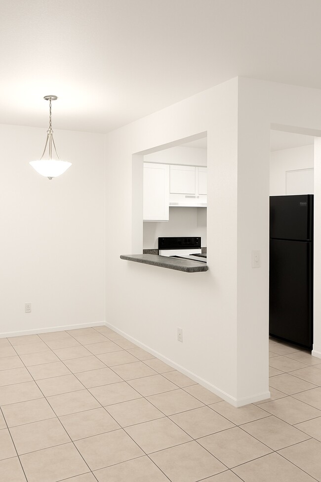 Building Photo - 411 Banana Cay Dr