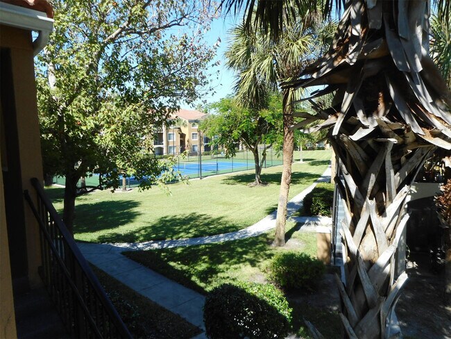 Building Photo - 7970 N Nob Hill Rd